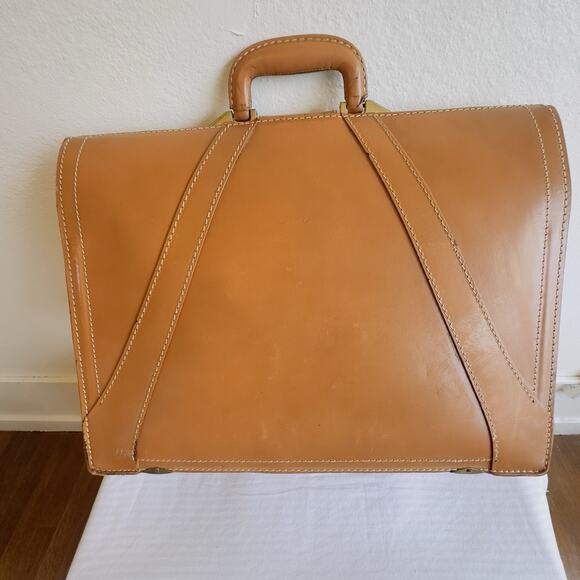 Mid Century Top Grain Cowhide Briefcase Stay Open Frame Vintage Bag with Key MCM - Picture 8 of 16